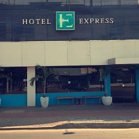 Hotel Express - Leva E Busca No Aeroporto Gratis 24 Horas Varzea Grande  Luaran gambar